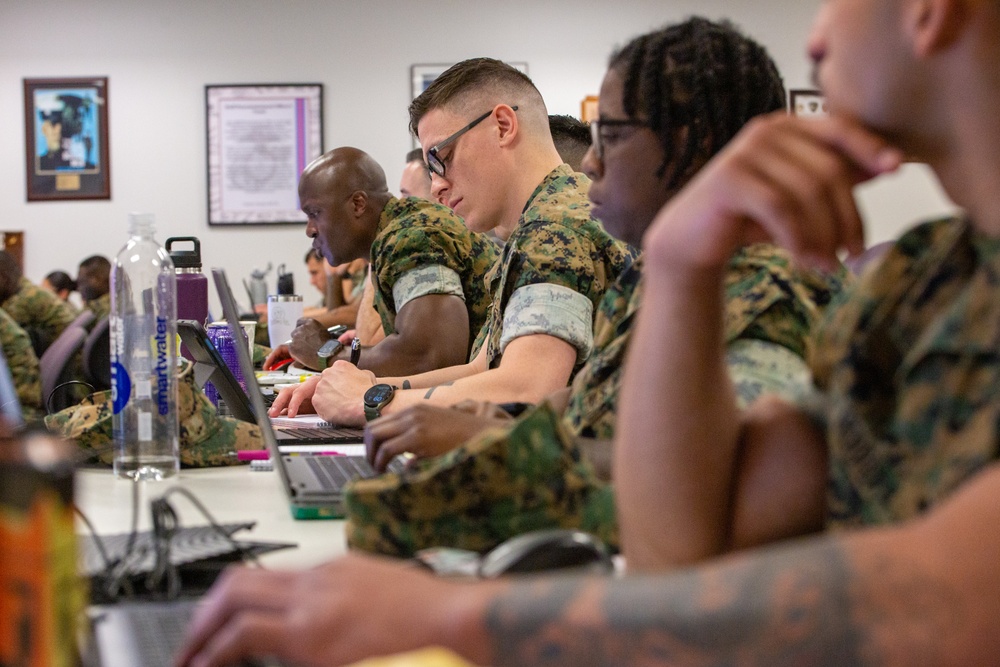 Staff Noncommissioned Officer Leadership School pilot course; New unified curriculum streamlines education and leadership development training