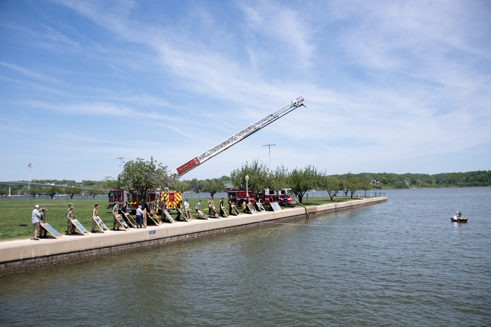 USNA MIDSHIPMEN CONDUCT ARCHIMEDES SOLAR RAY TEST