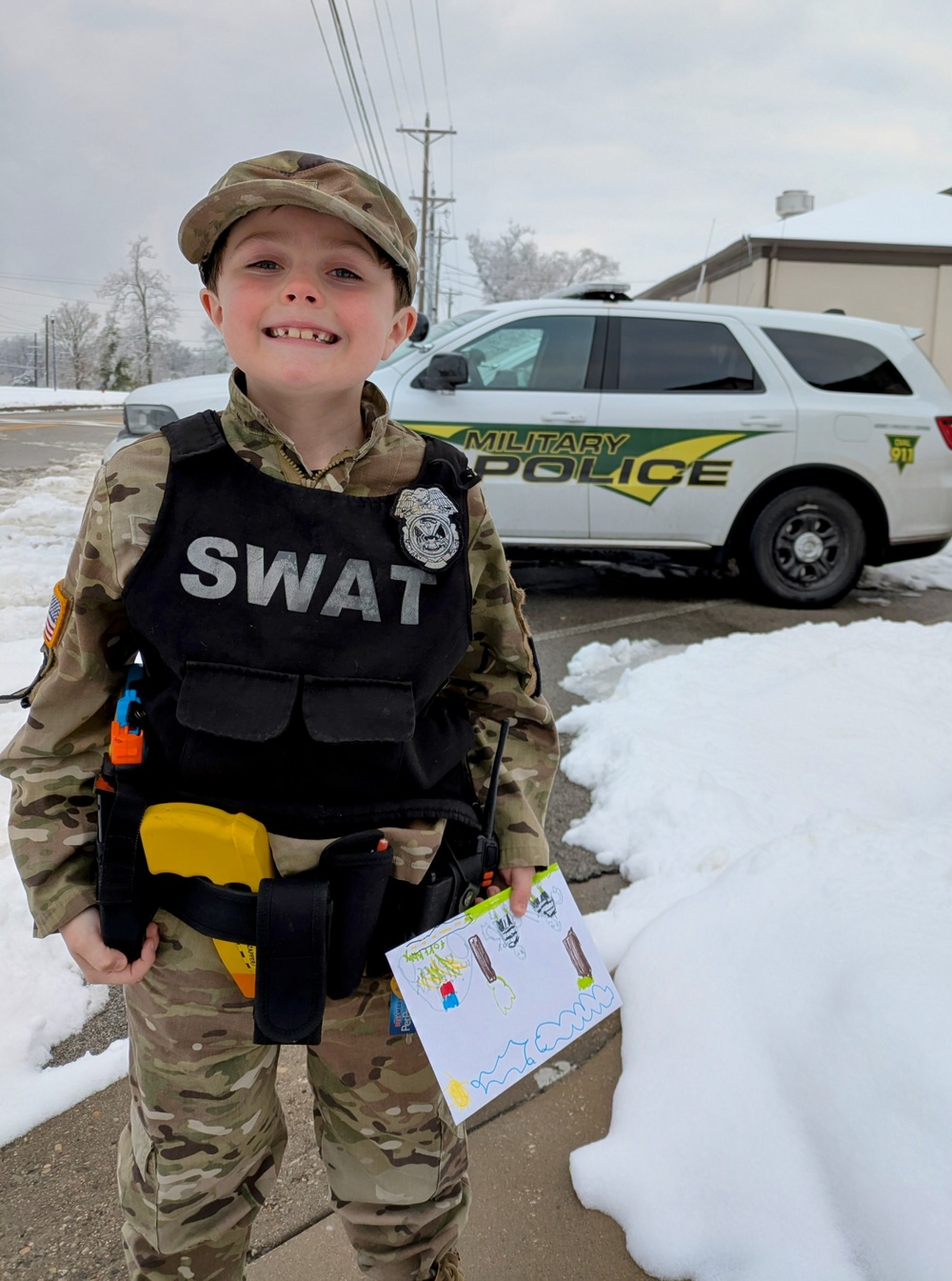 Fort Knox boy, cop connect over shared passion for emergency services