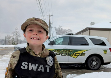 Fort Knox boy, cop connect over shared passion for emergency services