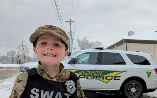 Fort Knox boy, cop connect over shared passion for emergency services