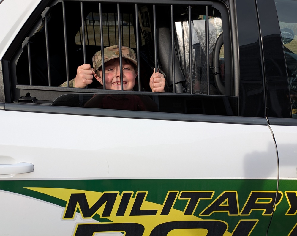 Fort Knox boy, cop connect over shared passion for emergency services