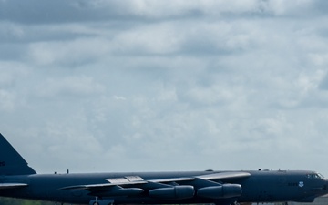2nd Bomb Wing Integrates with Key Partners at Chennault International Airport