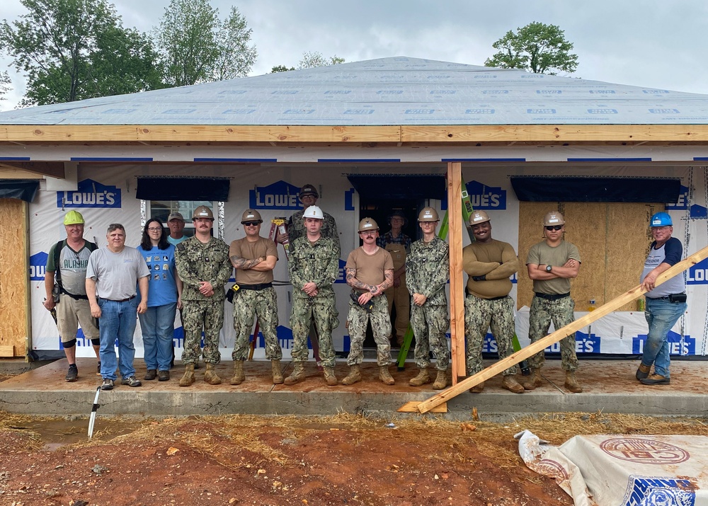 NMCB 11 Seabees Participate in Huntsville Navy Week
