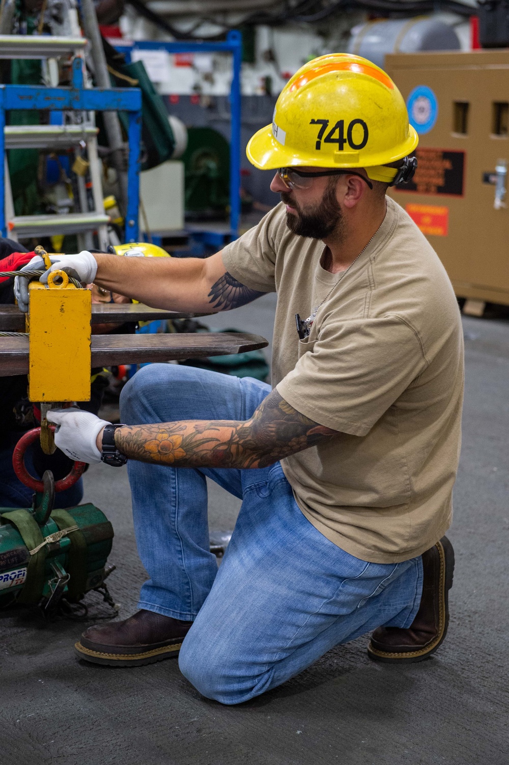 USS Ronald Reagan (CVN 76) Sailors, contractors and Puget Sound Naval Shipyard workers conduct routine operations and ship maintenance