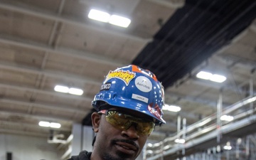 USS Ronald Reagan (CVN 76) Sailors, contractors and Puget Sound Naval Shipyard workers conduct routine operations and ship maintenance
