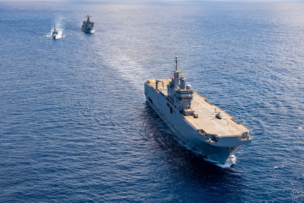 USS Oak Hill (LSD 51) Begins Exercise Chesapeake with French Navy