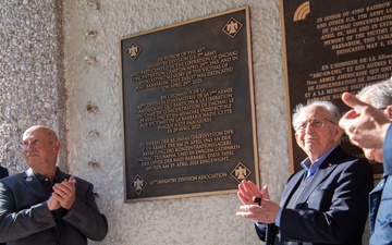 Dachau concentration camp unveils plaque honoring liberators of the 45th Infantry Division