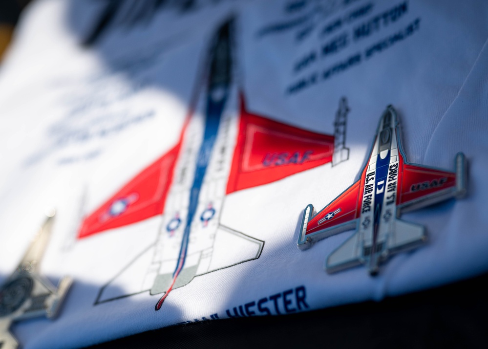 The F-16 Viper Demo Team soars over Yuma