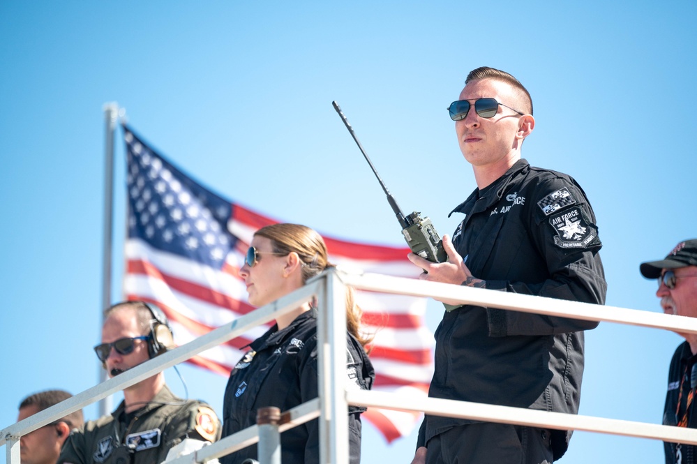 The F-16 Viper Demo Team soars over Yuma