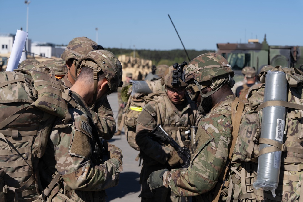 Troopers Earn Their Spurs: 2nd Squadron, 13th Cavalry Regiment Hosts Grueling Spur Ride to Forge Cavalry Excellence