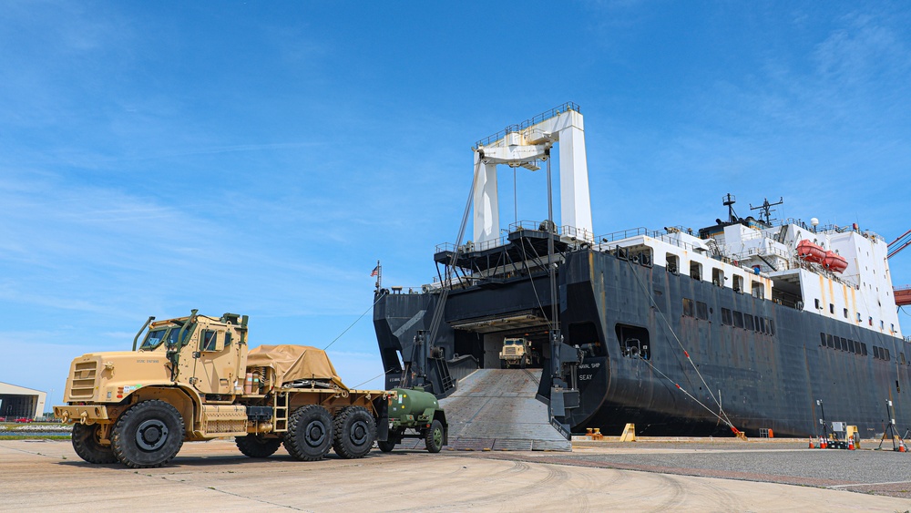 USNS Seay Offload