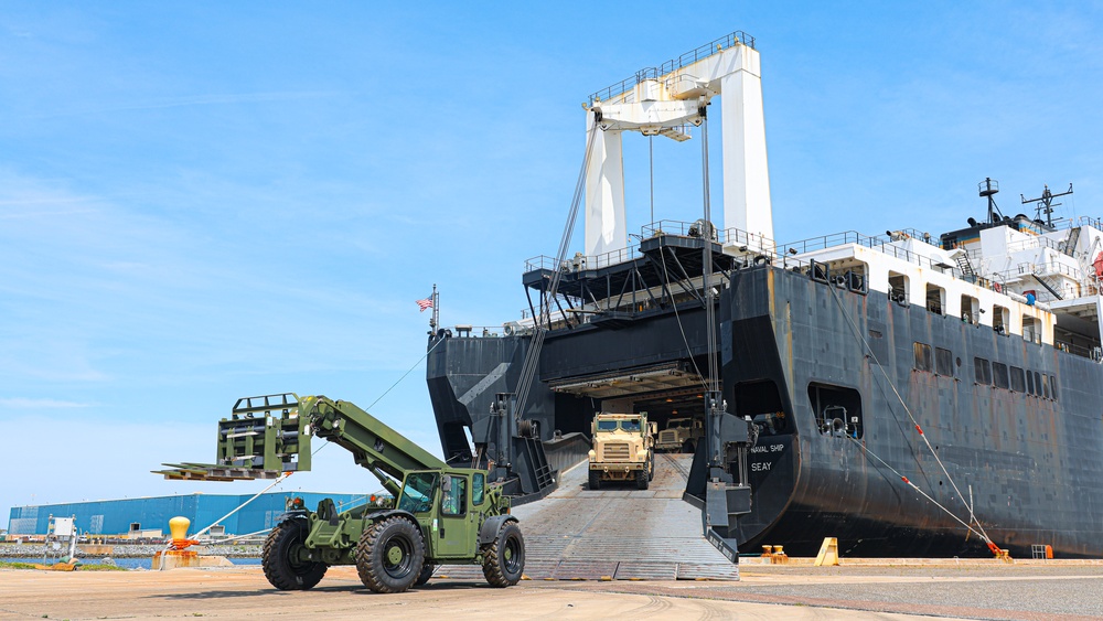 USNS Seay Offload