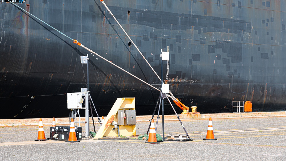USNS Seay Offload
