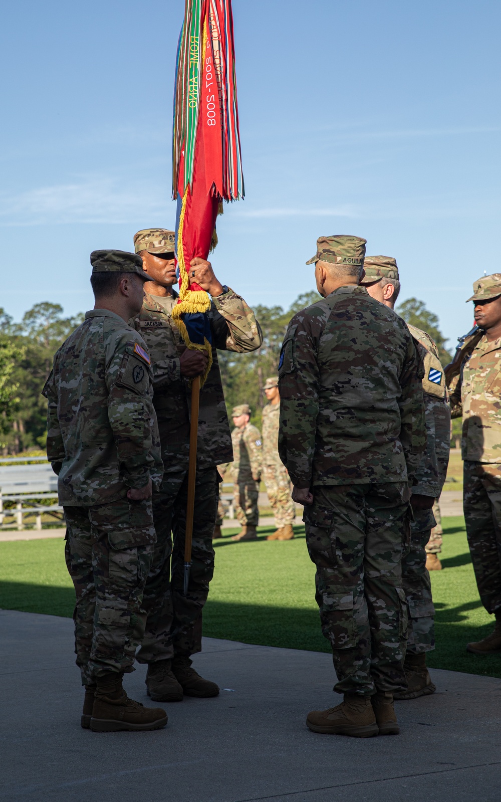 Headquarters and Headquarters Battalion Holds Change of Responsibility Ceremony