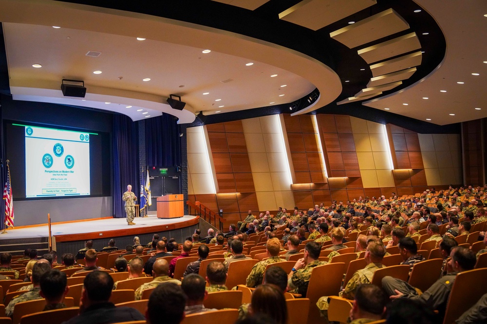 Commander, U.S. Fleet Forces Command Delivers Lecture at U.S. Naval War College