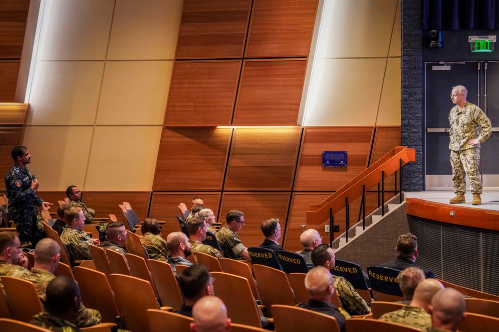 Commander, U.S. Fleet Forces Command Delivers Lecture at U.S. Naval War College