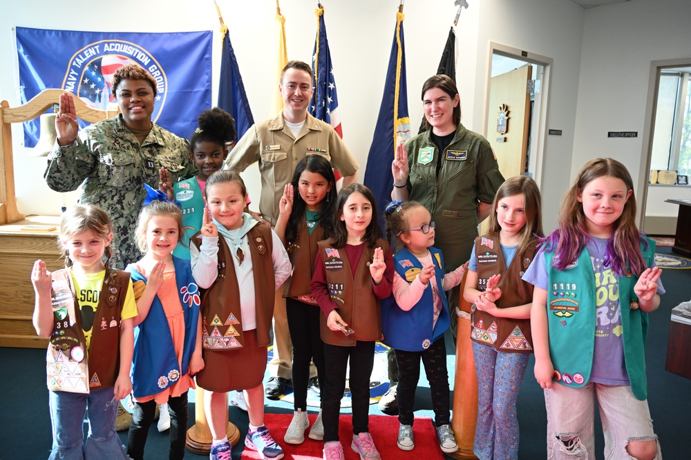 GIRL SCOUTS OF NASSAU COUNTY VISIT NTAG EMPIRE STATE HEADQUARTERS APRIL 2025
