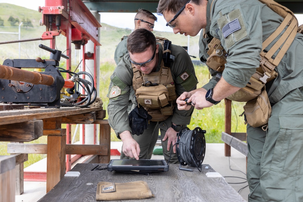 7th ESB EOD Conduct Explosive Ordnance Exploitation Exercise