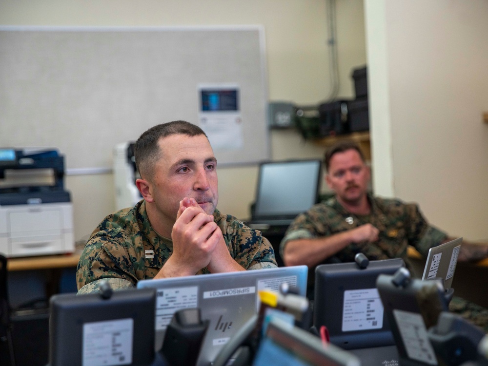 15th MEU Marines participate in a Command Post Exercise