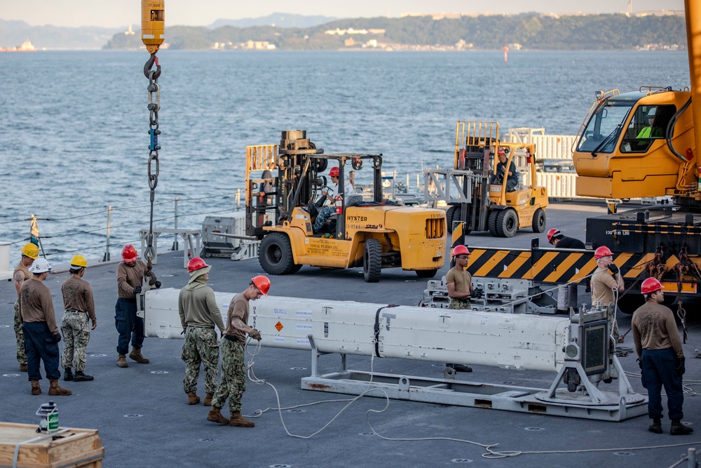 USS Preble Conducts Missile Swap