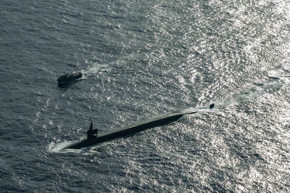 USS Kentucky Operates With Surface and Aerial Assets