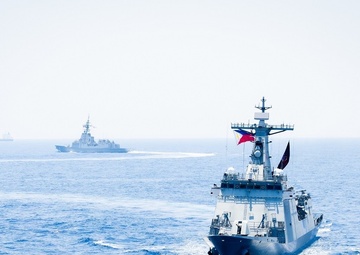 Australia, Philippines, and U.S. Conduct Multilateral Maritime Cooperative Activity