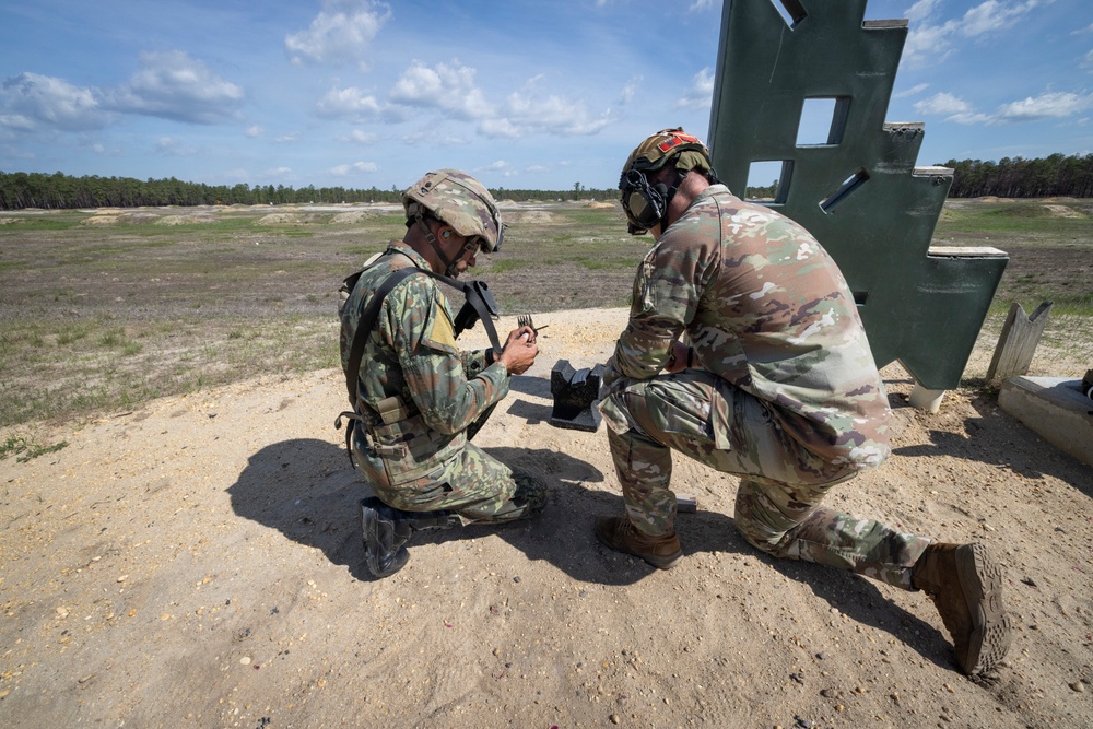 New Jersey Best Warrior Competition M4 and M17 qualification