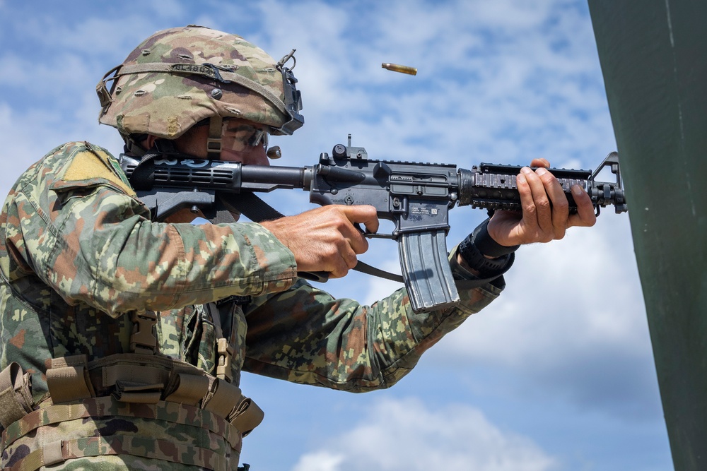 New Jersey Best Warrior Competition M4 and M17 qualification