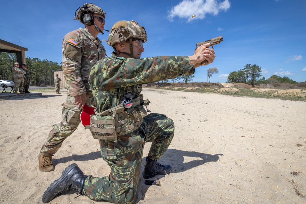 New Jersey Best Warrior Competition M4 and M17 qualification