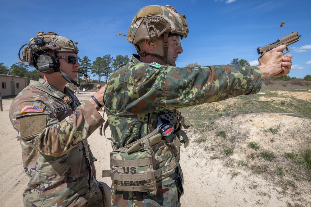 New Jersey Best Warrior Competition M4 and M17 qualification
