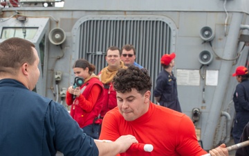 USS Benfold (DDG 65) conducts advanced tactical training
