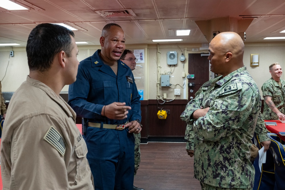 USS America (LHA 6) Hosts Commander, Task Force 76 Commander's Conference