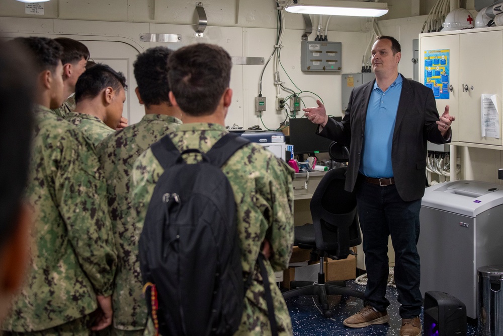 Tripoli Hosts U.S. Naval Sea Cadet Corps of Econdido