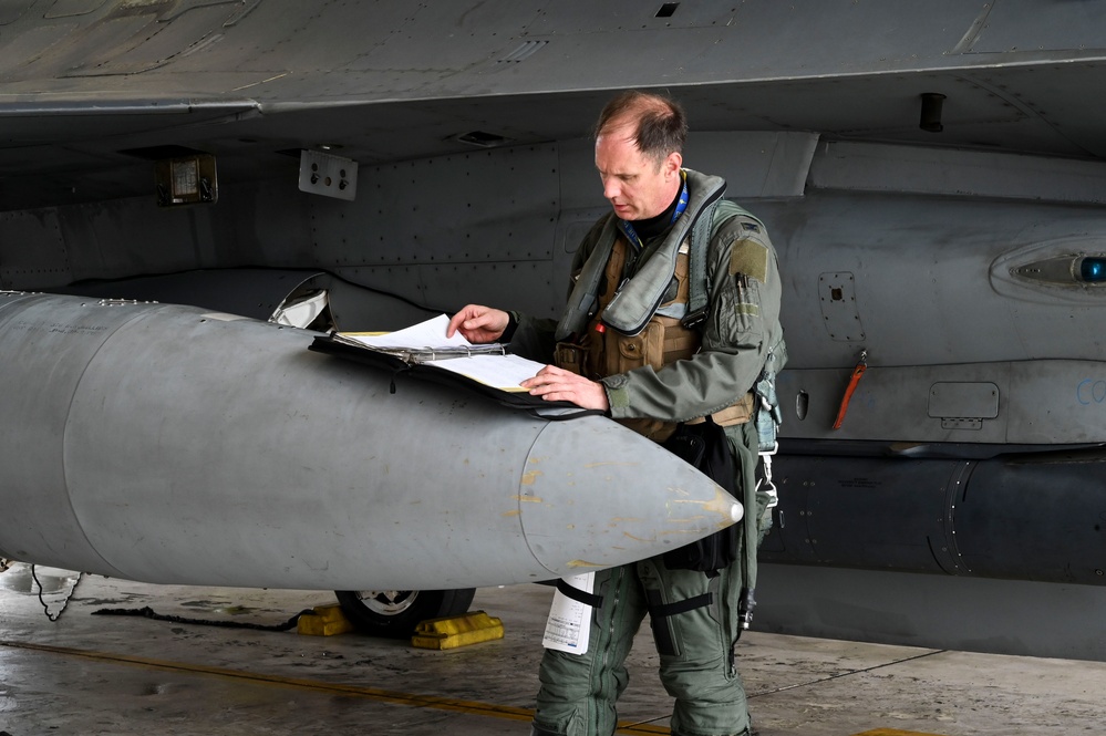 Kunsan’s winged “Wolf” takes flight for Freedom Flag 25-1