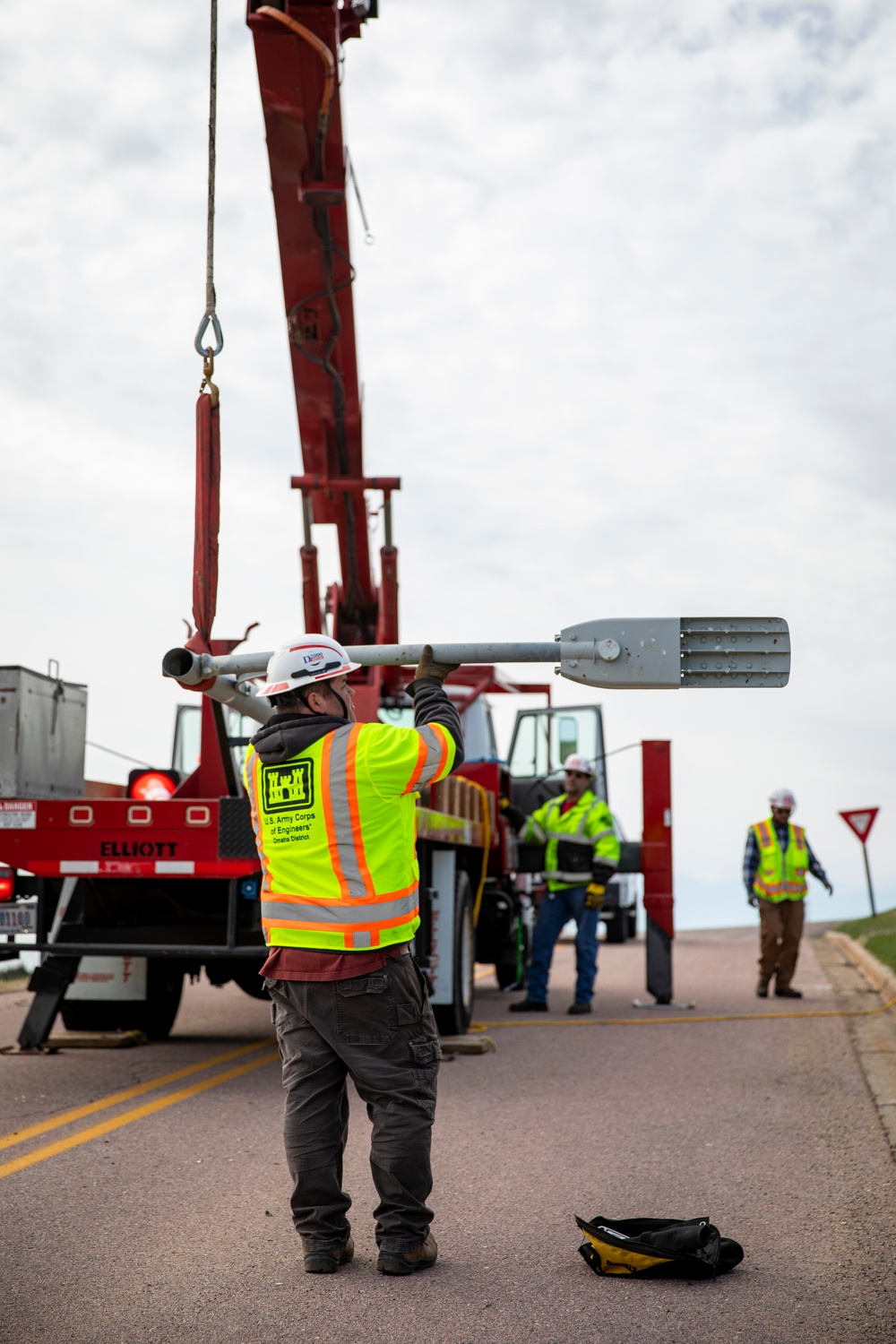 Gavins Point maintenance crew replaces damaged light pole
