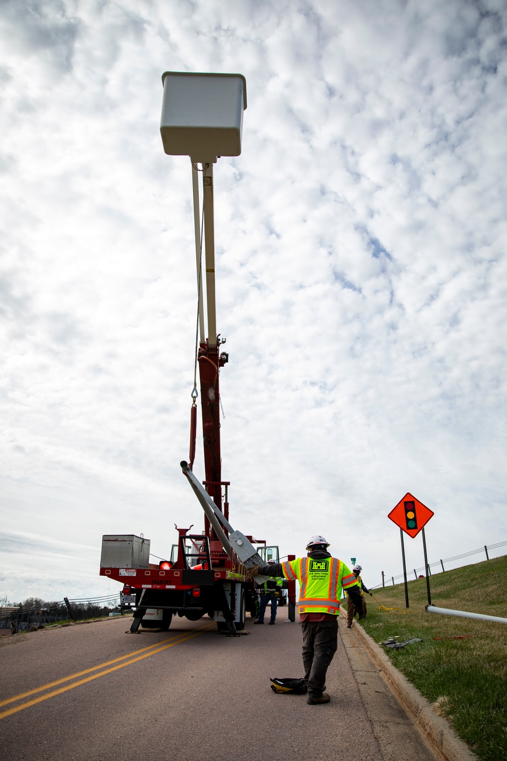 Gavins Point maintenance crew replaces damaged light pole
