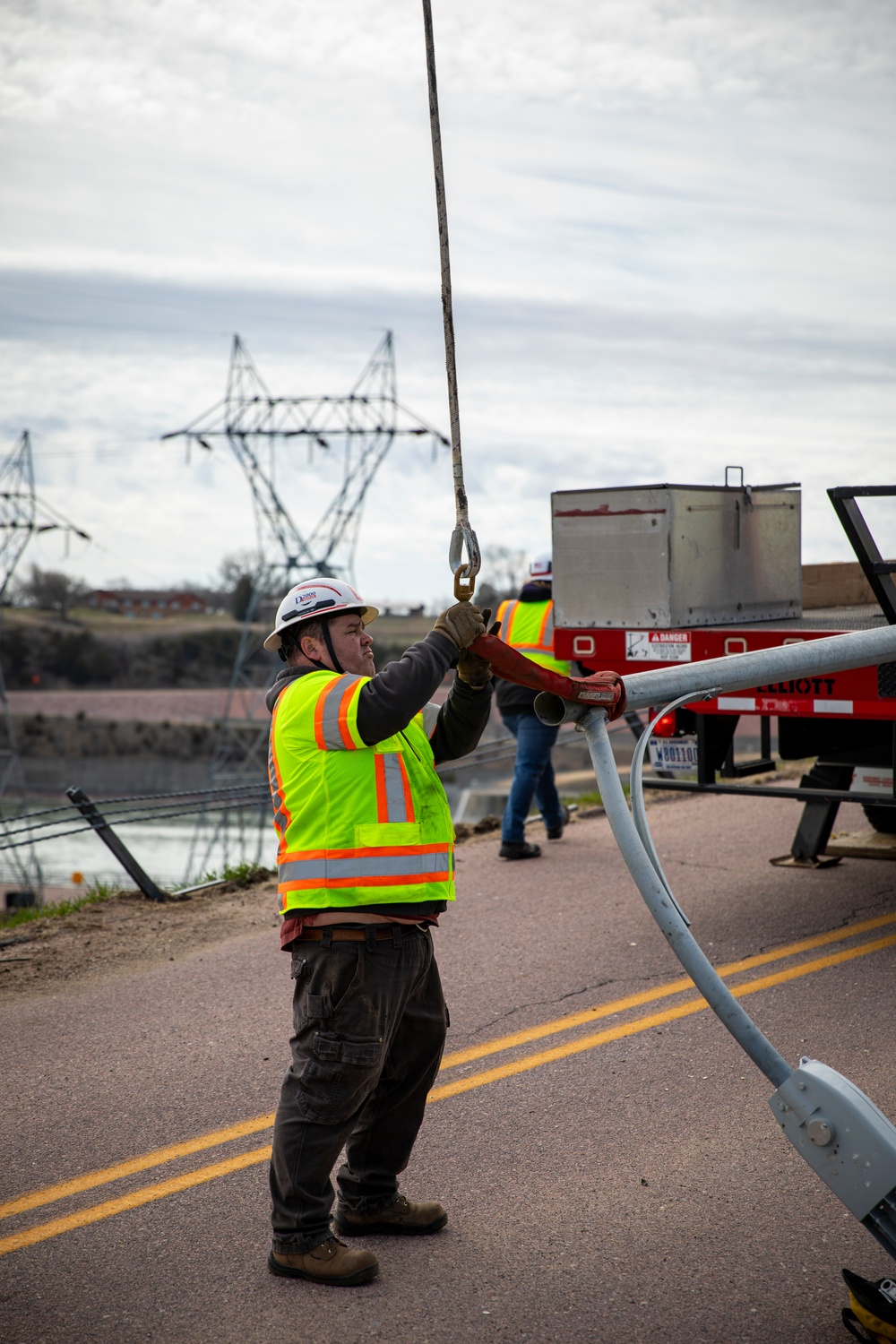 Gavins Point maintenance crew replaces damaged light pole