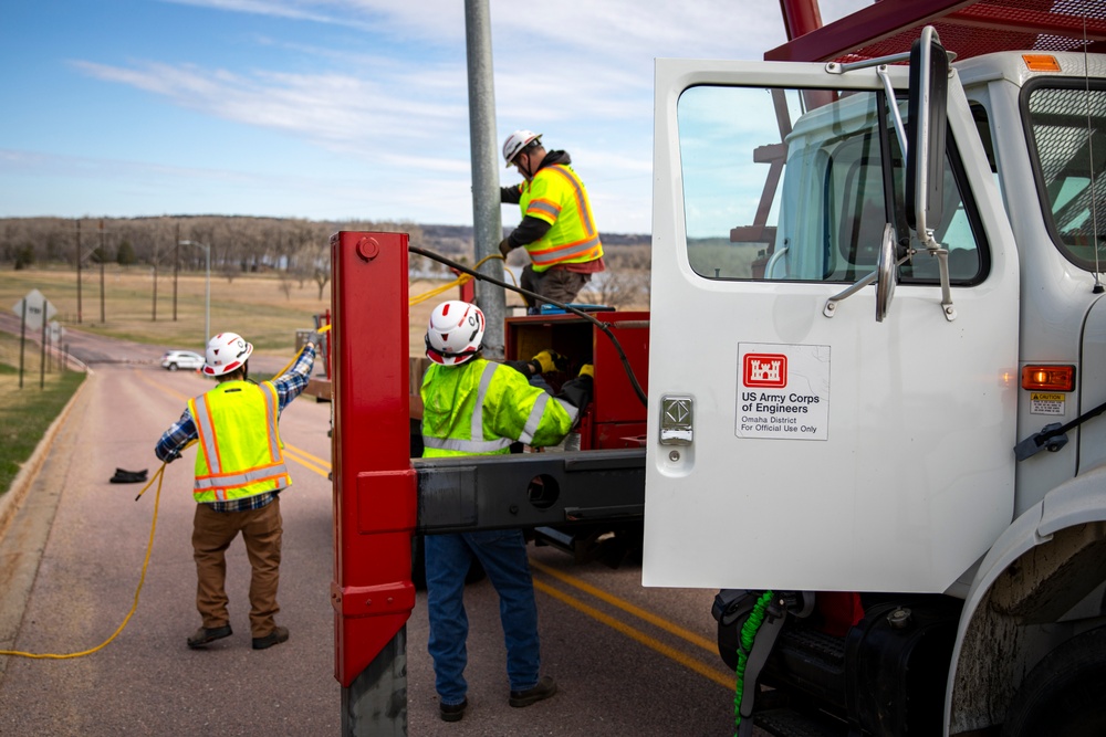 Gavins Point maintenance crew replaces damaged light pole