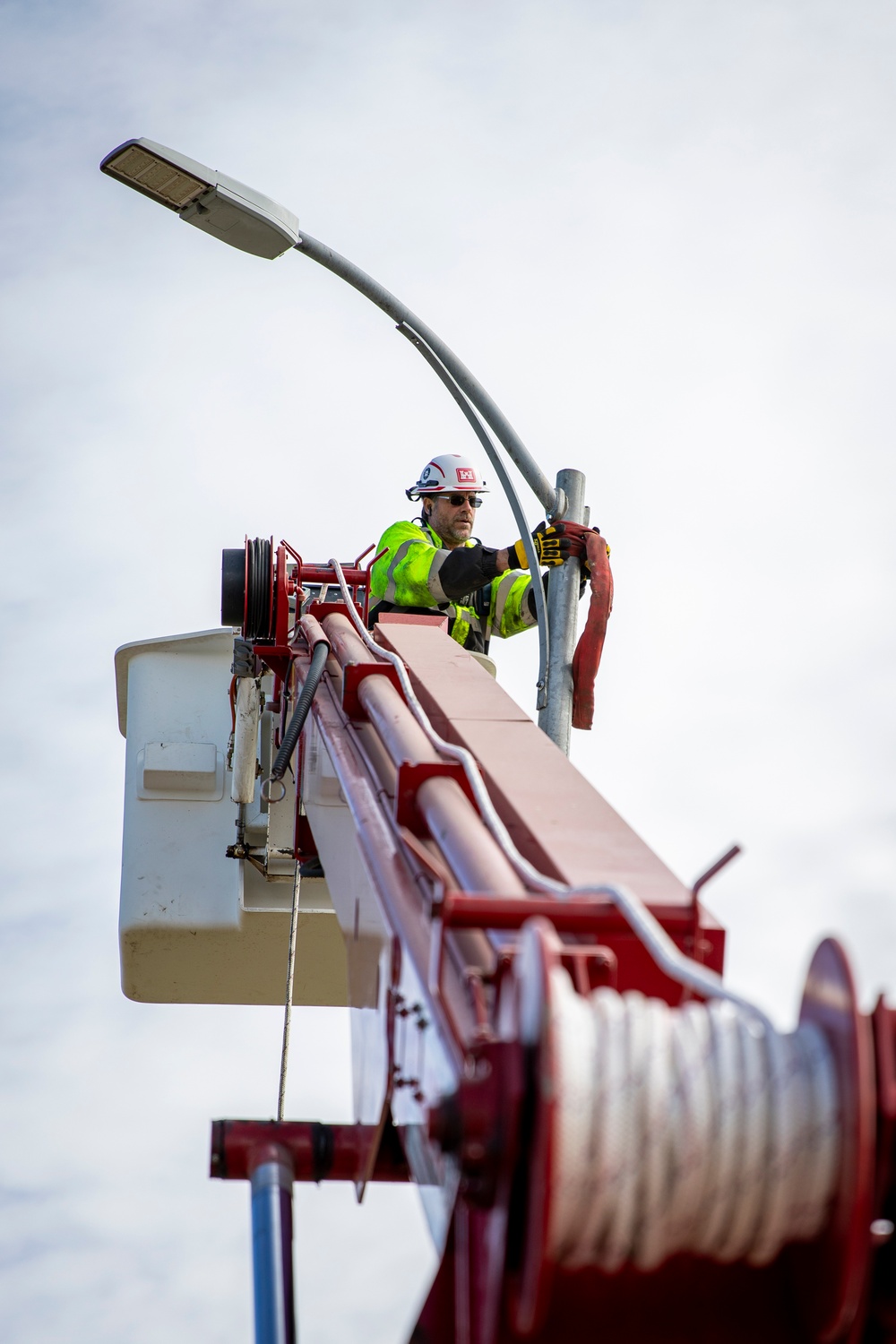 Gavins Point maintenance crew replaces damaged light pole