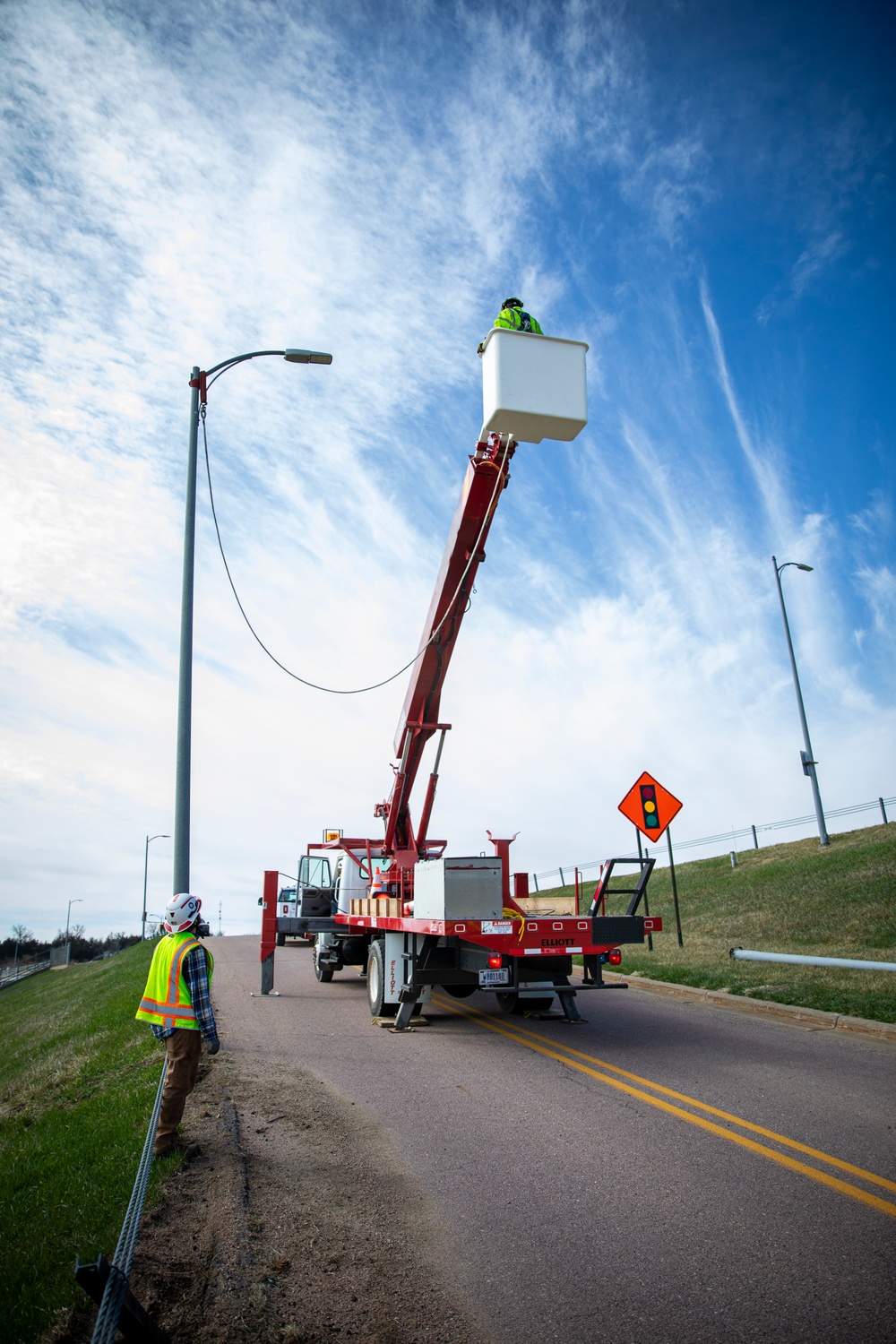 Gavins Point maintenance crew replaces damaged light pole