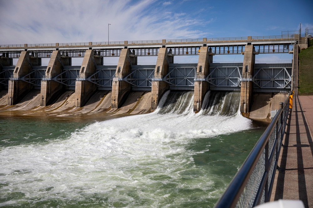 Spring visit to Gavins Point Dam and Powerhouse