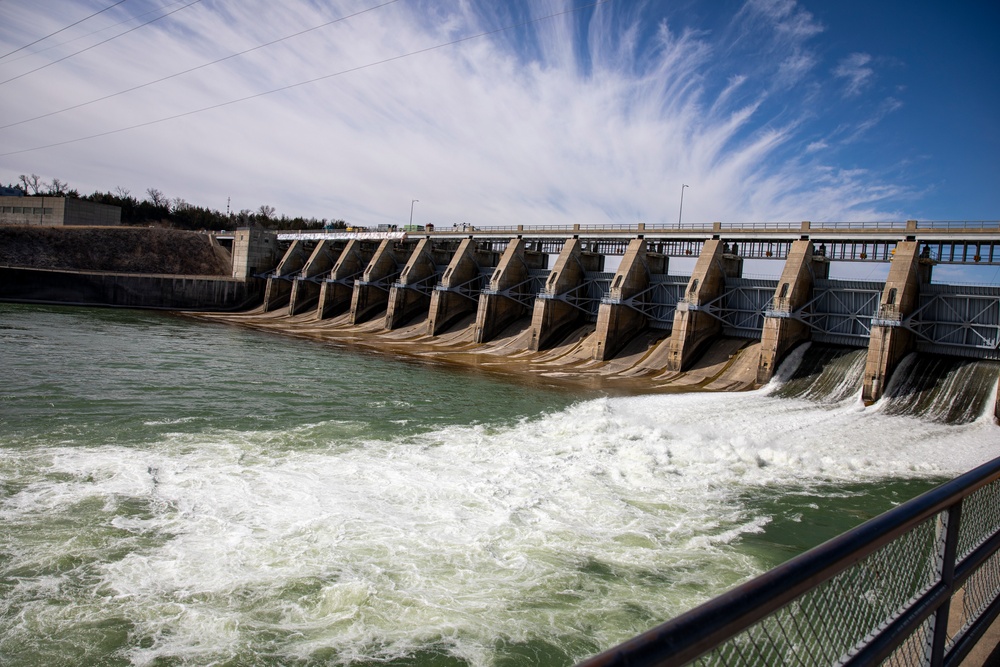 Spring visit to Gavins Point Dam and Powerhouse
