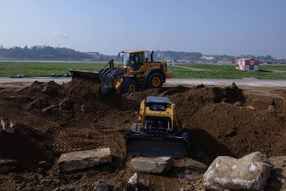 Osan’s first joint, combined IRON RADR exercise improves airfield restoration capabilities