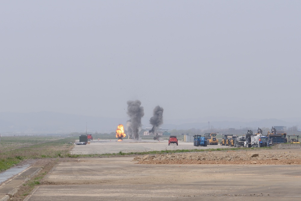 Osan’s first joint, combined IRON RADR exercise improves airfield restoration capabilities