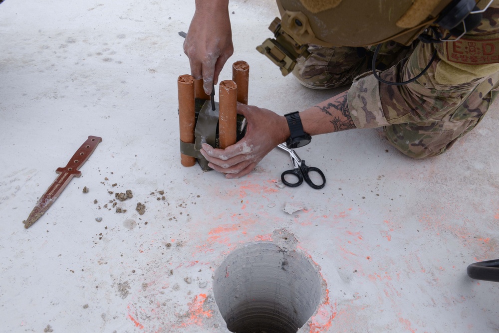 Osan’s first joint, combined IRON RADR exercise improves airfield restoration capabilities
