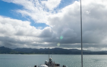 USS Blue Ridge (LCC 19) arrives in Suva, Fiji