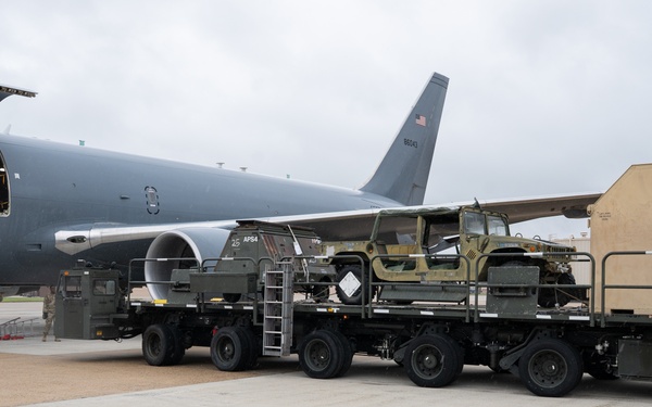 514th Airmen team up with Air National Guard for total force cargo training