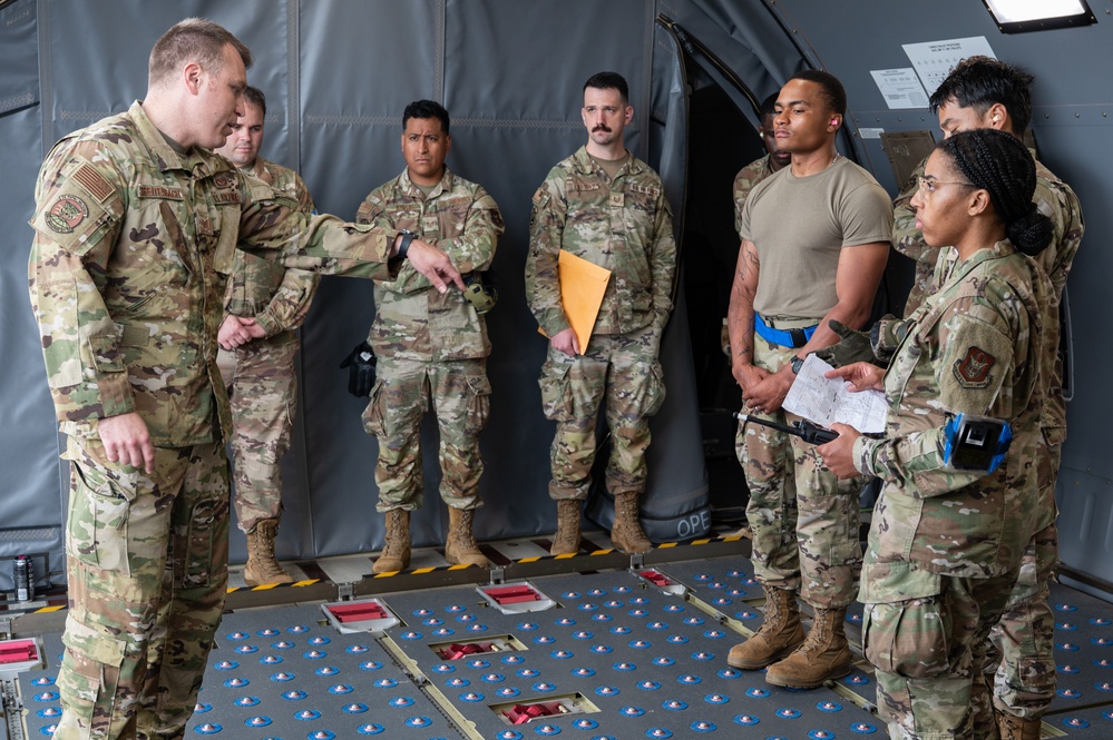 514th Airmen team up with Air National Guard for total force cargo training