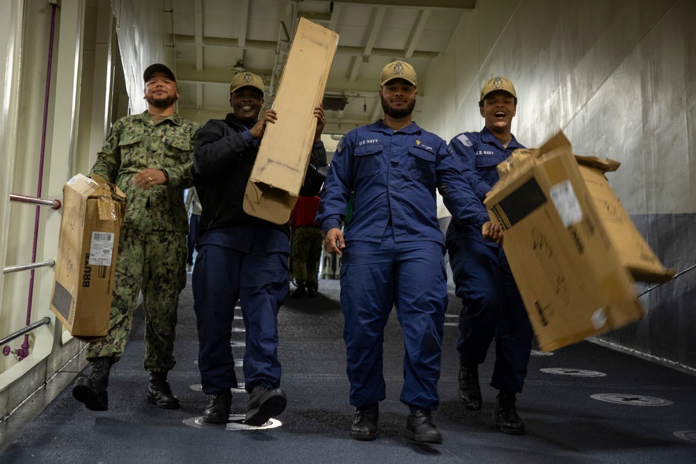 Tripoli Sailors Offload Trash